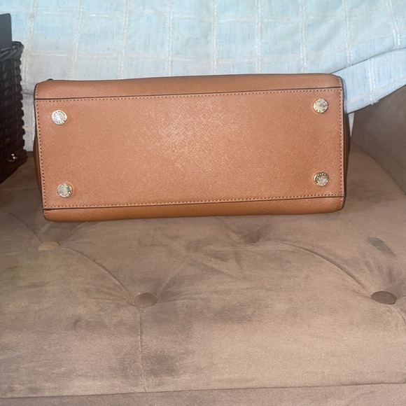 Michael Kors vintage studded Selma satchel like NWOT - Picture 6 of 15